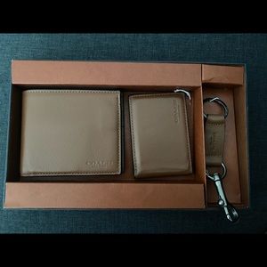 Brown Coach 3 in 1 wallet with key chain in original box
